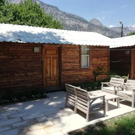 Limetreehouses Homestay *